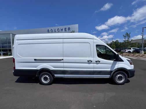 2022 Ford Transit-250 Base