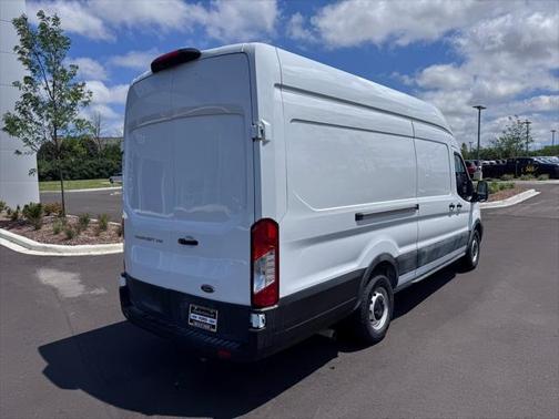 2022 Ford Transit-250 Base