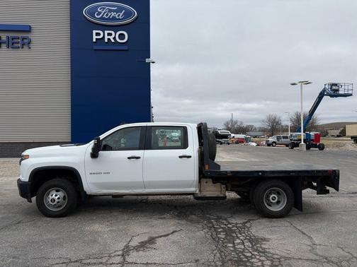 Summit White 2022 Chevrolet Silverado 3500 WT