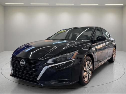 2023 Nissan Altima S FWD