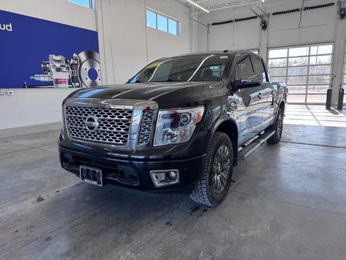 2017 Nissan Titan Platinum Reserve