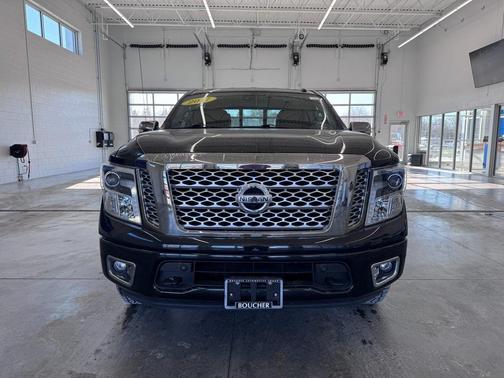 2017 Nissan Titan Platinum Reserve