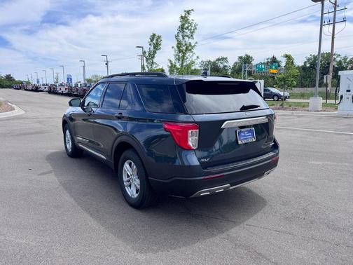 STONE BLUE METALLIC 2024 Ford Explorer XLT