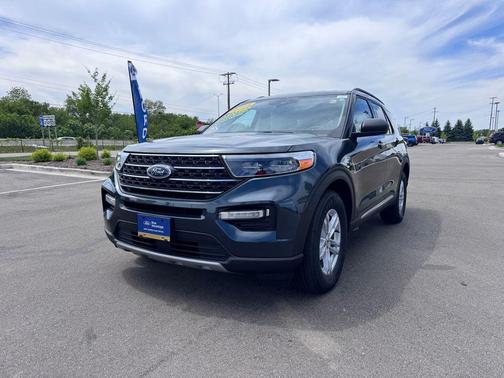 STONE BLUE METALLIC 2024 Ford Explorer XLT