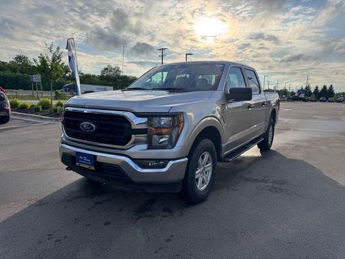 ICONIC SILVER METALLIC 2023 Ford F-150 XLT