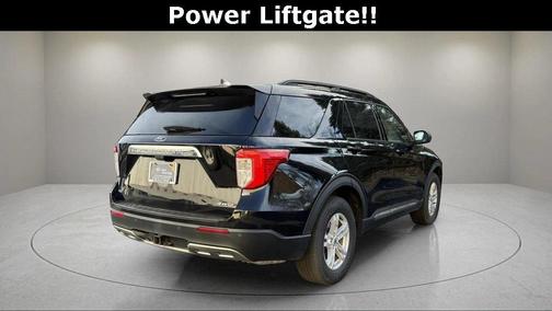 AGATE BLACK METALLIC 2021 Ford Explorer XLT