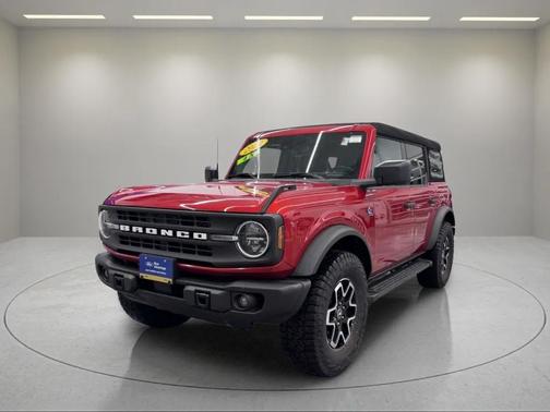 2023 Ford Bronco Black Diamond