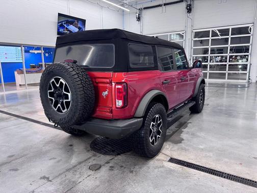 2023 Ford Bronco Black Diamond