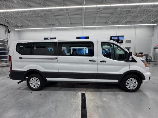 2022 Ford Transit-350 XLT