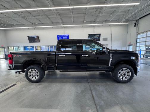 AGATE BLACK 2023 Ford F-350 Lariat