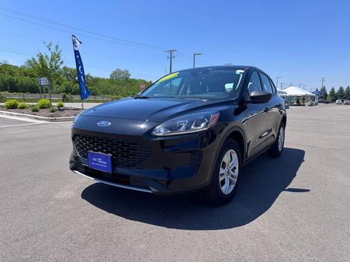 AGATE BLACK METALLIC 2022 Ford Escape S