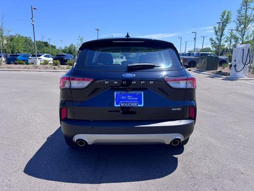 AGATE BLACK METALLIC 2022 Ford Escape S