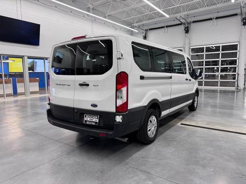 2022 Ford Transit-350 XLT