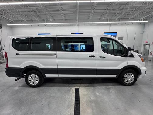 2022 Ford Transit-350 XLT