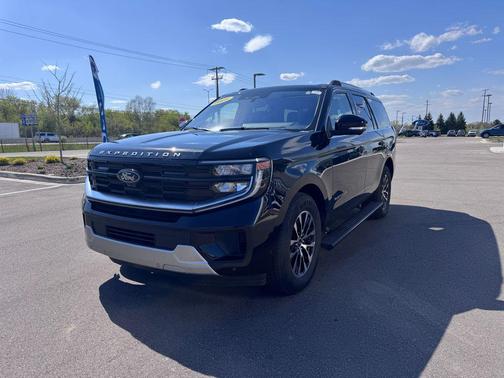 AGATE BLACK METALLIC 2025 Ford Expedition Platinum