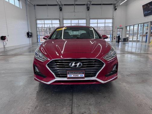 2018 Hyundai SONATA SE