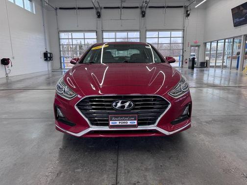 2018 Hyundai SONATA SE