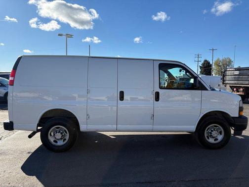 2023 Chevrolet Express 2500 RWD 2500 Regular Wheelbase WT