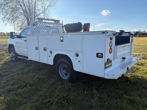 2015 Chevrolet Silverado 3500 WT