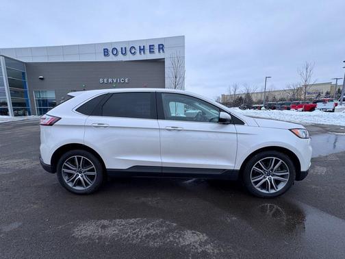 2019 Ford Edge Titanium