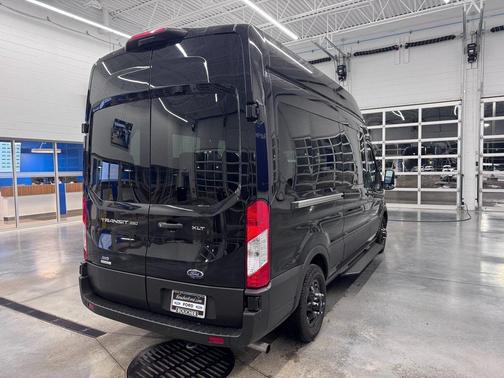 2024 Ford Transit-350 XLT