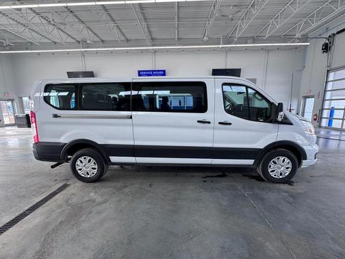 2022 Ford Transit-350 XLT