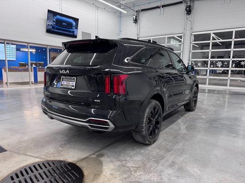 2023 Kia Sorento SX