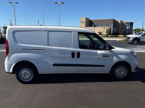 Bright White 2022 RAM ProMaster City Tradesman