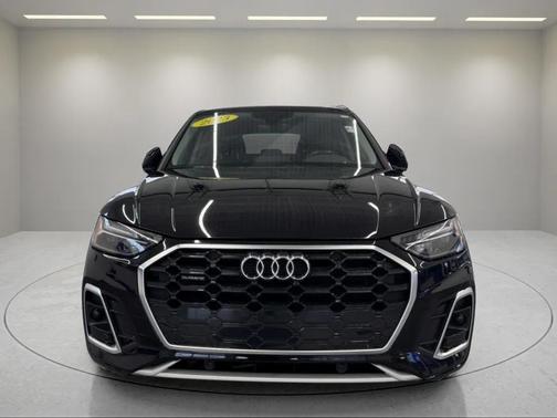 2023 Audi Q5 45 S line Premium