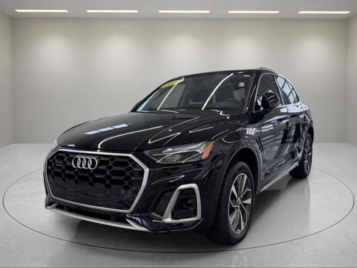 2023 Audi Q5 45 S line Premium
