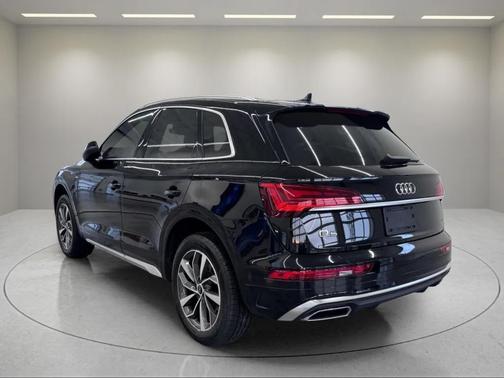 2023 Audi Q5 45 S line Premium