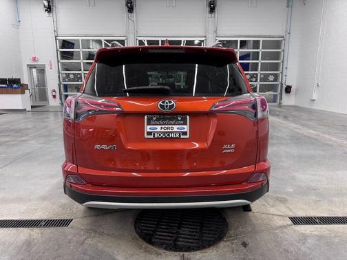 2016 Toyota RAV4 XLE