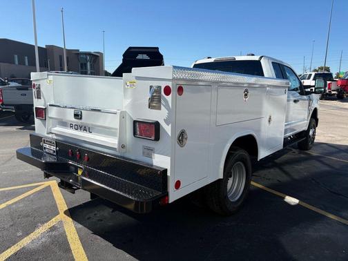2025 Ford F-350 XL