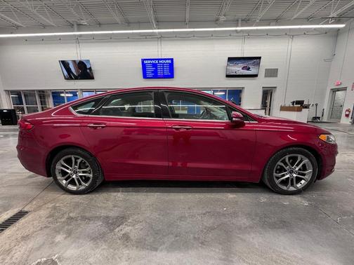 2020 Ford Fusion SEL