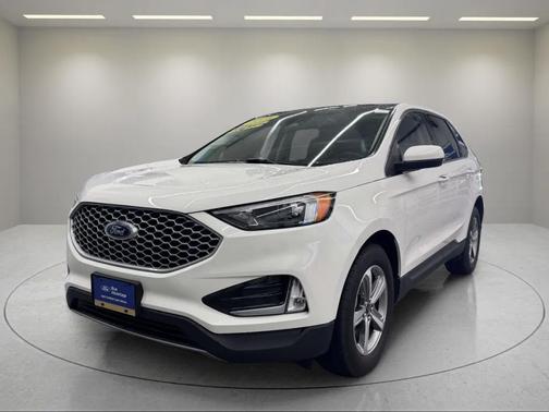 STAR WHITE 2024 Ford Edge SEL
