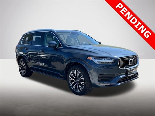 2022 Volvo XC90 T6 AWD Momentum 7 Seater