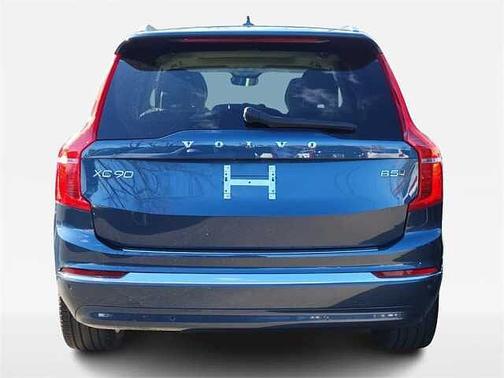 2023 Volvo XC90 Plus