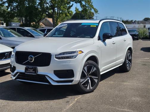 2022 Volvo XC90 Recharge Plug-In Hybrid eAWD R-Design 7 Seater