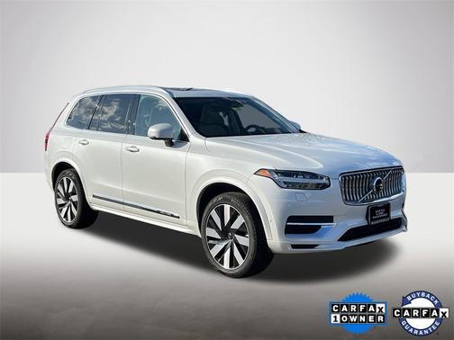 2023 Volvo XC90 Recharge Plug-In Hybrid Plus 6-Seater