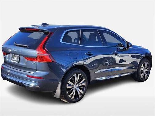 2023 Volvo XC60 Plus