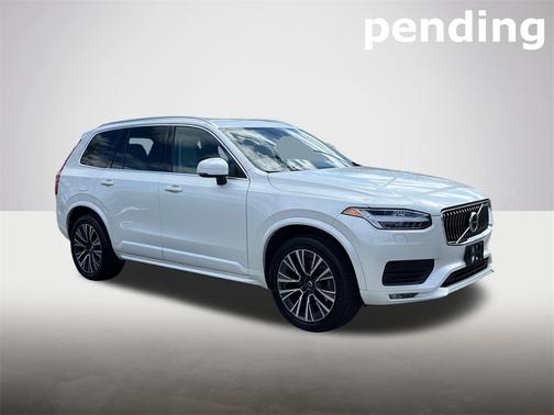 2022 Volvo XC90 T5 AWD Momentum 7 Seater