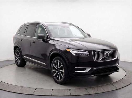 Onyx Black 2024 Volvo XC90 Plus