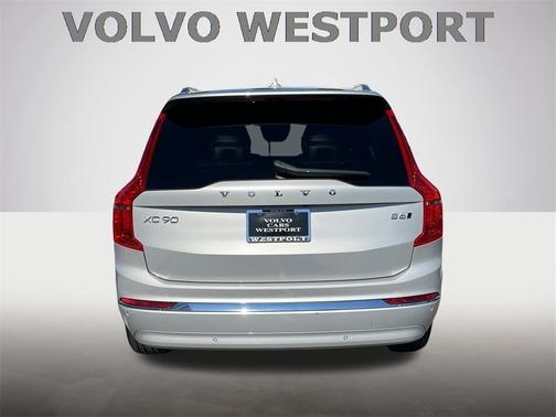 2025 Volvo XC90 B6 Plus 7-Seater