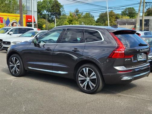 2022 Volvo XC60 B6 AWD Inscription