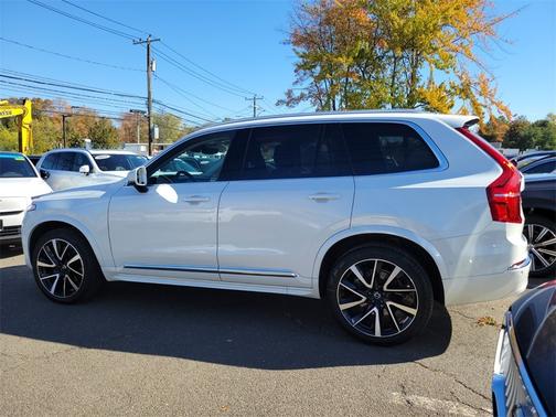 2024 Volvo XC90 B6 Plus Bright 7-Seater