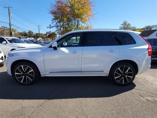 2024 Volvo XC90 B6 Plus Bright 7-Seater