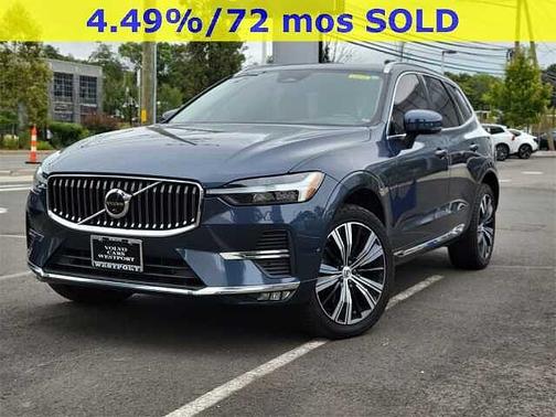 2022 Volvo XC60 B6 AWD Inscription