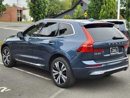 2022 Volvo XC60 B6 AWD Inscription
