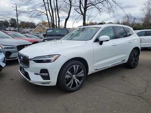 2023 Volvo XC60 Plus