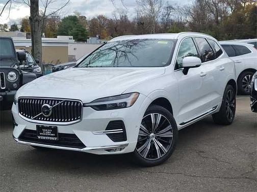2023 Volvo XC60 Plus